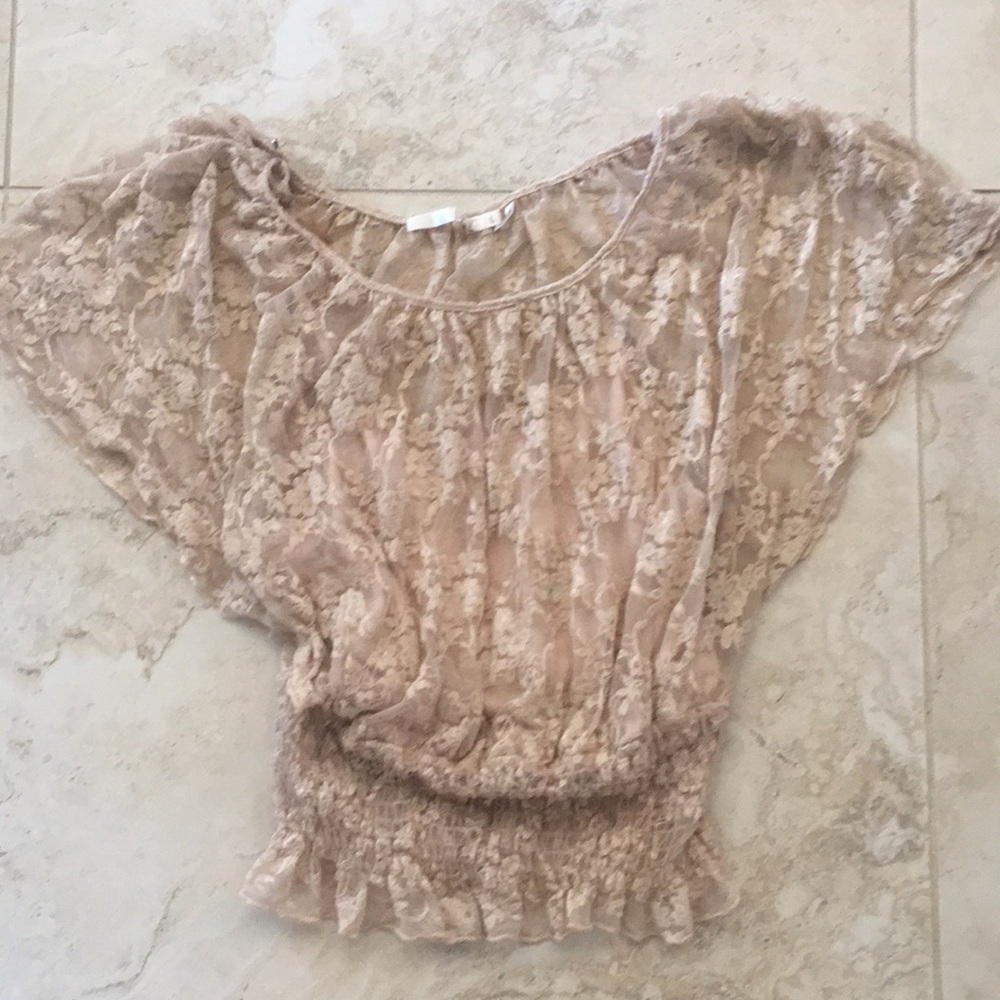 Cute lace  top for spring or summer!